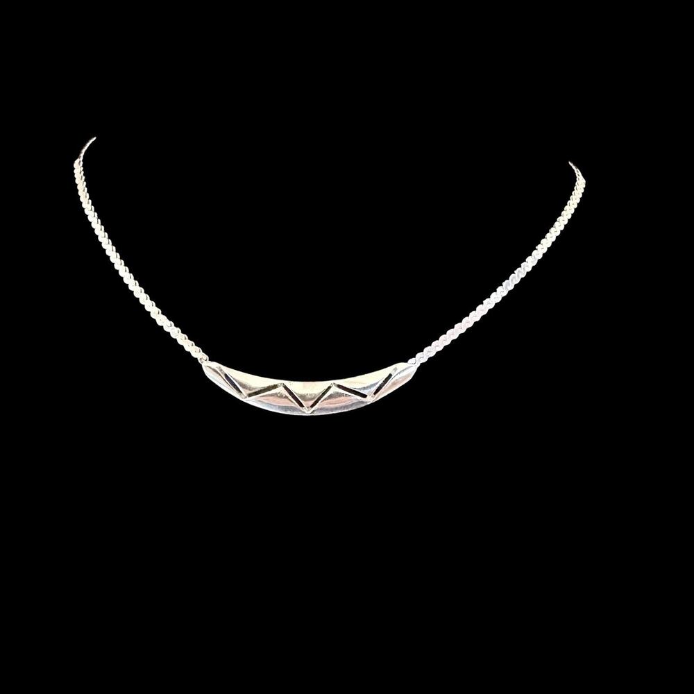 Monet Necklace choker Silver flat link